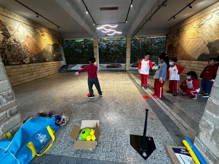 低年級投球練習